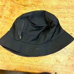 Hermes hat - original orange Hermes box included